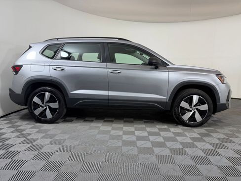 Used 2025 Volkswagen Taos S AWD/4WD image 8