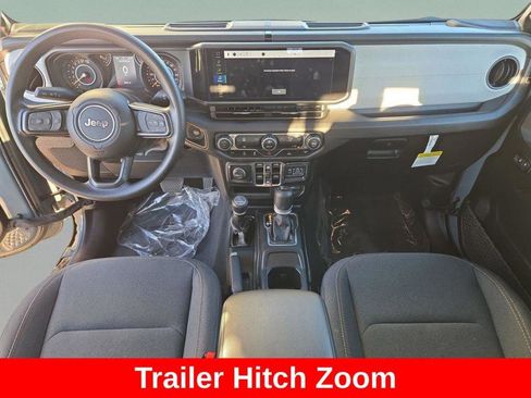 New 2025 Jeep Gladiator Sport image 27