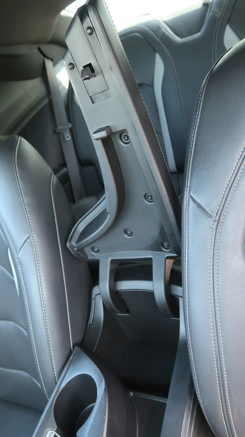 Used 2018 Chevrolet Camaro SS RWD image 27