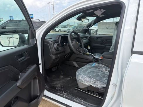 New 2026 Chevrolet Colorado W/T image 6