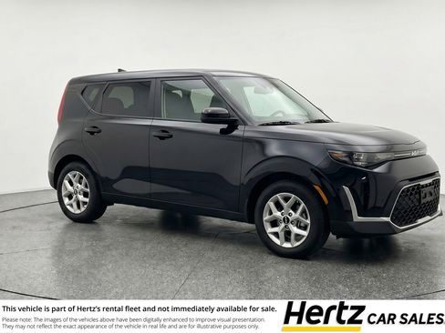 Used 2025 Kia Soul LX w/ LX Technology Package FWD image 1