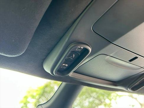 Certified 2023 Chrysler Pacifica Pinnacle FWD image 32