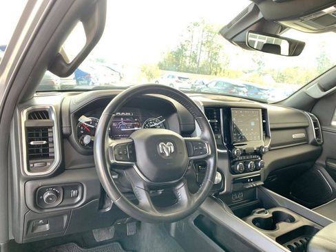Used 2024 RAM 1500 Laramie image 12
