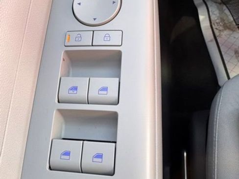 Used 2024 Hyundai Kona SEL image 23