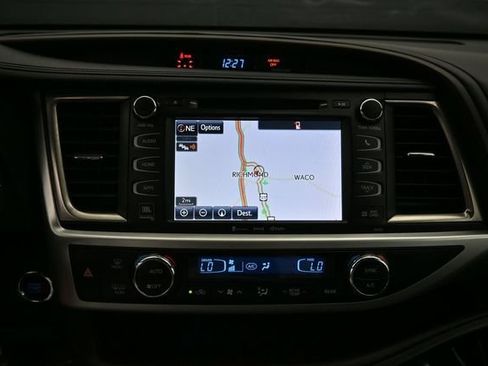 Used 2019 Toyota Highlander Limited AWD/4WD image 17