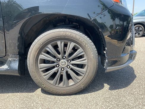 Used 2021 Lexus GX 460 Premium w/ Accessory Package AWD/4WD image 9