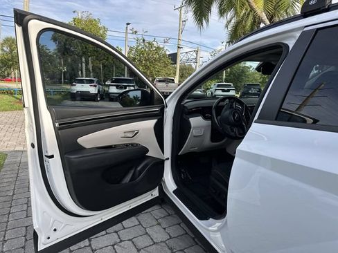 Used 2022 Hyundai Tucson SEL w/ Cargo Package AWD/4WD image 22