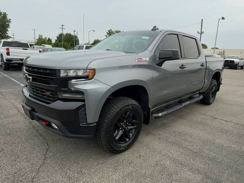 Used 2021 Chevrolet Silverado 1500 LT Trail Boss w/ Convenience Package II AWD/4WD image 4