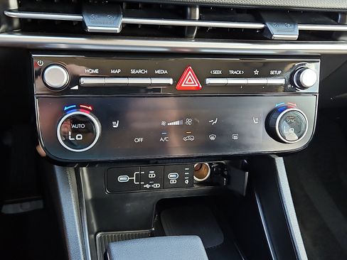 Used 2025 Hyundai Tucson SEL image 14