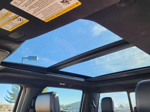 Used 2025 Ford F150 Lariat w/ Equipment Group 501A Mid image 26