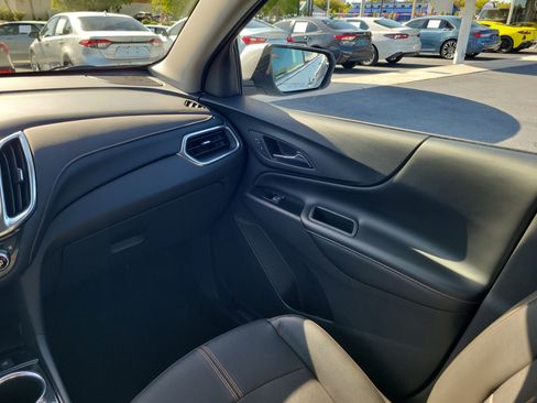 Used 2022 Chevrolet Equinox Premier FWD image 13
