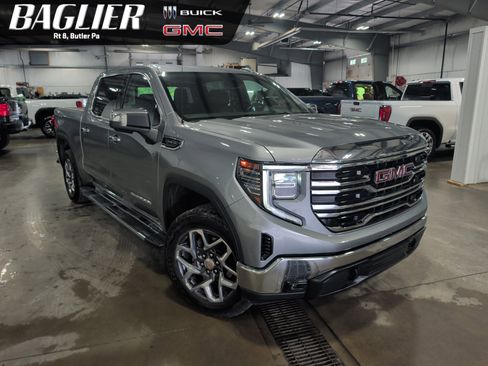 Used 2023 GMC Sierra 1500 SLT w/ SLT Premium Package AWD/4WD image 1