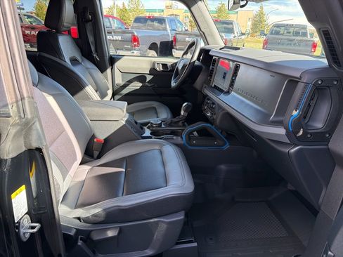 Used 2024 Ford Bronco Black Diamond AWD/4WD image 34