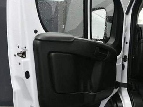 Used 2023 RAM ProMaster 2500 FWD image 10
