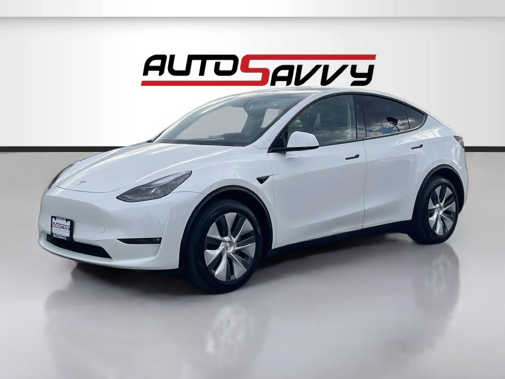 Used 2025 Tesla Model Y Long Range AWD/4WD image 3