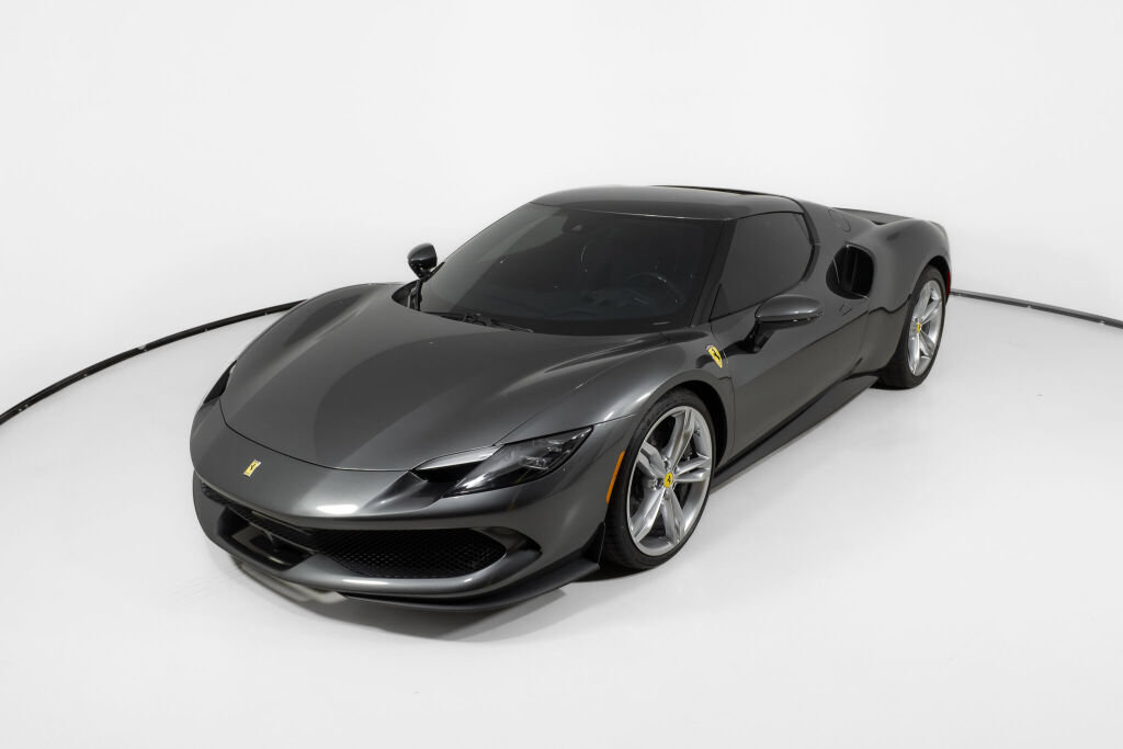 Used 2024 Ferrari 296 GTB RWD image 2