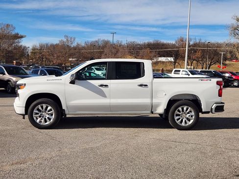 New 2026 Chevrolet Silverado 1500 Custom image 4