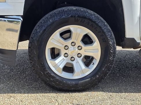 Used 2015 Chevrolet Silverado 1500 LT w/ All Star Edition AWD/4WD image 27