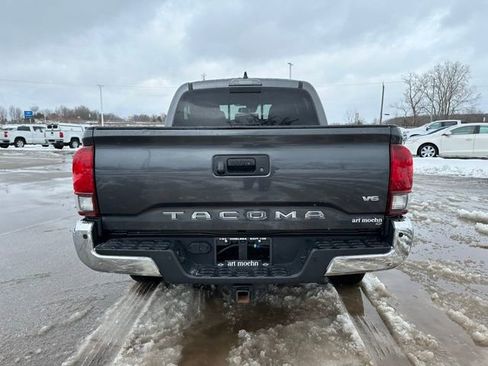 Used 2021 Toyota Tacoma SR5 image 7