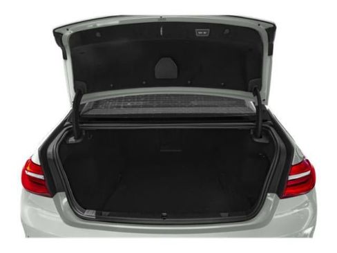 Used 2019 BMW 740i xDrive w/ M Sport Package image 11