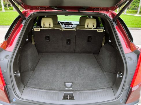 Used 2017 Cadillac XT5 FWD image 41