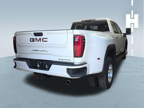 Used 2024 GMC Sierra 3500 Denali w/ Denali Reserve Package AWD/4WD image 4