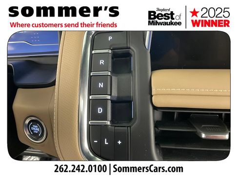 Used 2024 Chevrolet Tahoe Premier w/ Premium Package AWD/4WD image 22