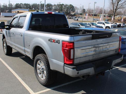 Used 2021 Ford F250 Platinum image 6