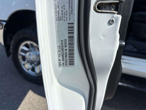 Used 2022 RAM 2500 Tradesman w/ Chrome Appearance Group image 27