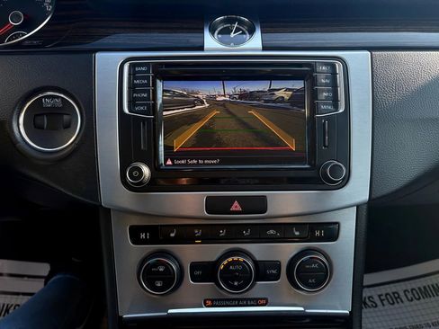 Used 2017 Volkswagen CC Sport image 28