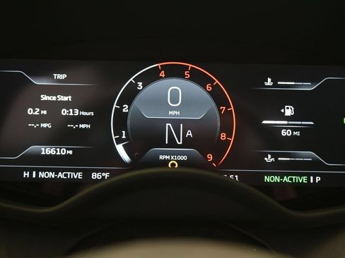 Used 2023 McLaren GT RWD image 14