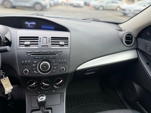 Used 2012 MAZDA MAZDA3 i Touring image 25