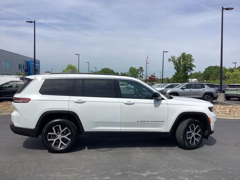 Used 2024 Jeep Grand Cherokee L Limited w/ Luxury Tech Group II AWD/4WD image 5