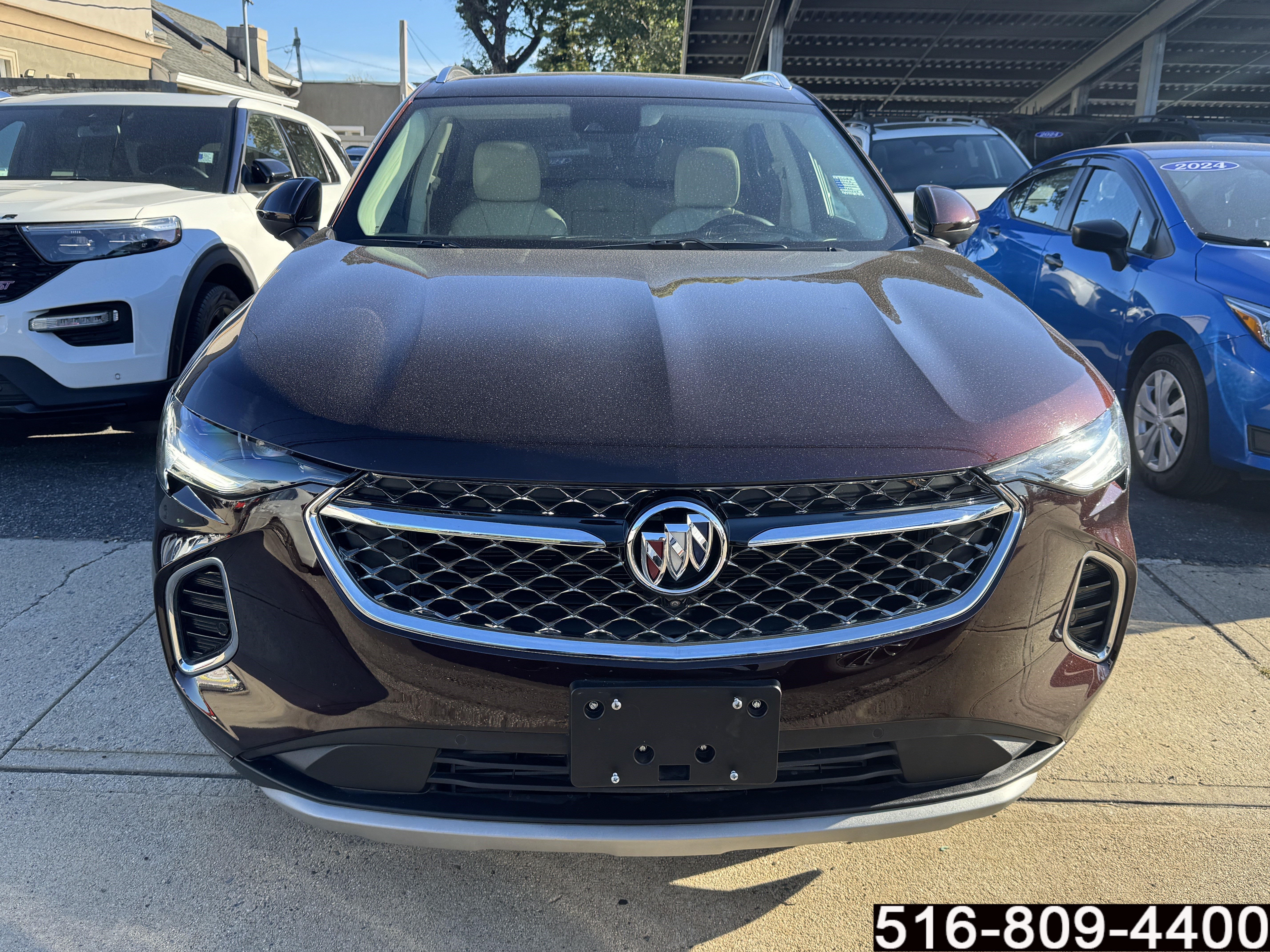 Used 2023 Buick Envision Avenir AWD/4WD image 2