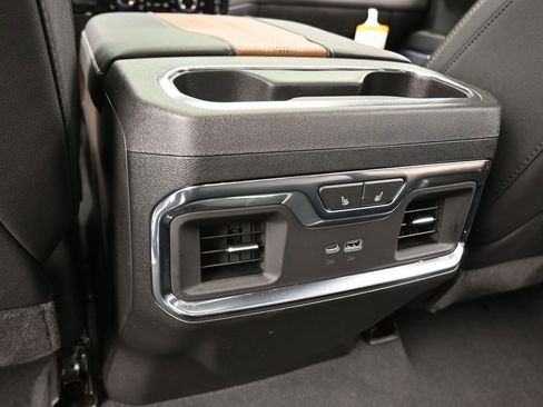 Used 2025 Chevrolet Silverado 1500 High Country w/ Technology Package image 42