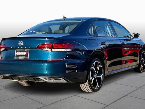 Used 2020 Volkswagen Passat 2.0T R-Line image 11