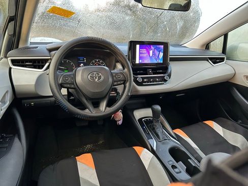 Certified 2025 Toyota Corolla LE image 12