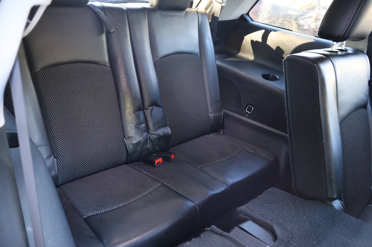 Used 2017 Dodge Journey Crossroad FWD image 26