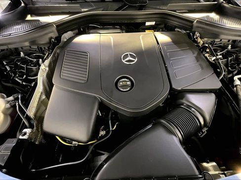 New 2026 Mercedes-Benz GLC 300 4MATIC image 14