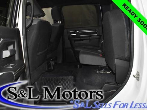Used 2024 RAM 2500 Big Horn image 34