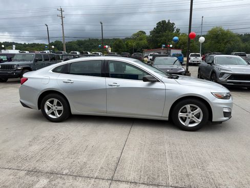 Used 2020 Chevrolet Malibu LS FWD image 5