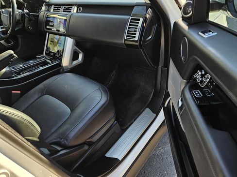 Used 2022 Land Rover Range Rover Westminster Edition image 7