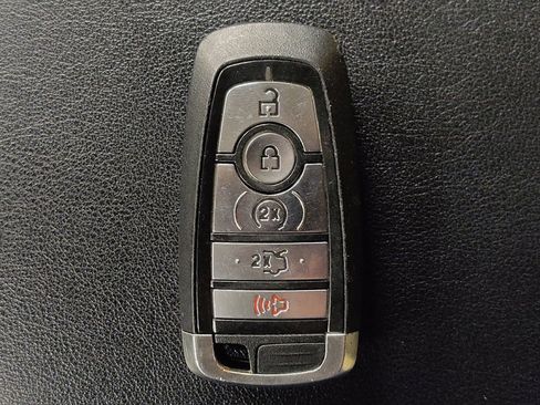 Used 2019 Ford Edge SEL w/ Equipment Group 201A FWD image 32