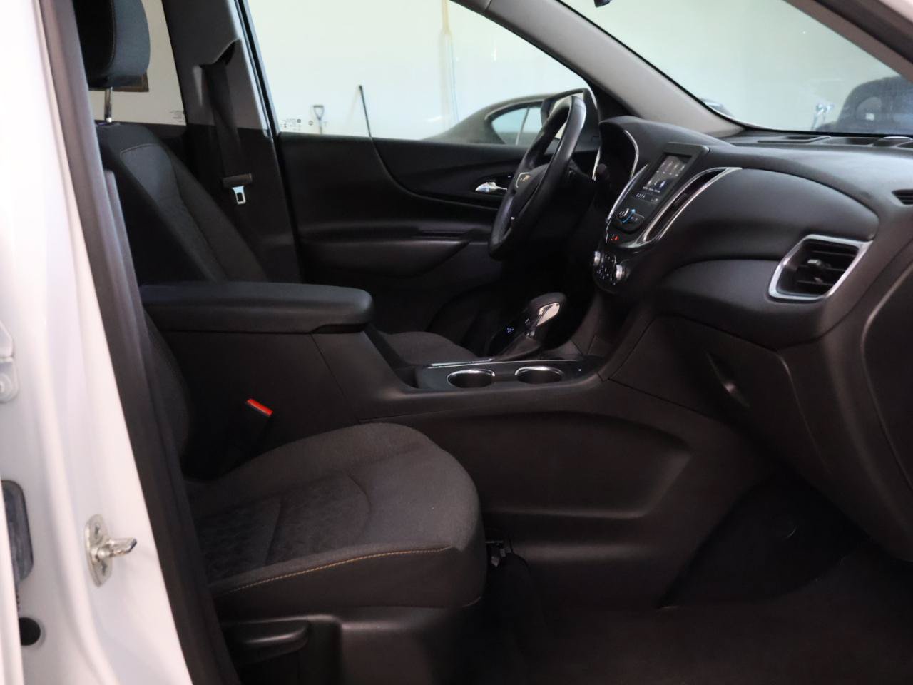 Used 2024 Chevrolet Equinox LT FWD image 53
