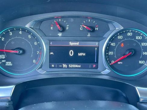 Used 2023 Chevrolet Traverse LT FWD image 21