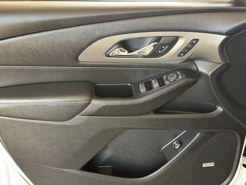 Used 2023 Chevrolet Traverse Premier w/ LPO, Floor Liner Package FWD image 3