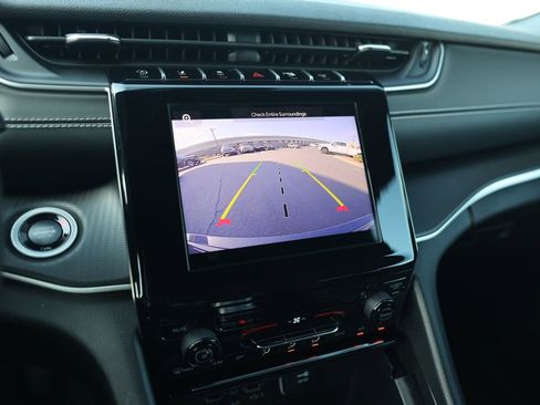 New 2025 Jeep Grand Cherokee Laredo w/ MOPAR Finishing Package image 26