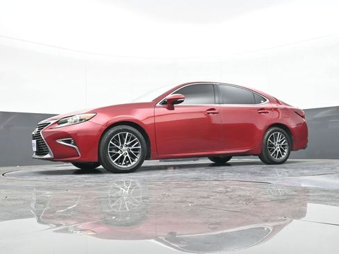 Used 2017 Lexus ES 350 w/ Luxury Package FWD image 51