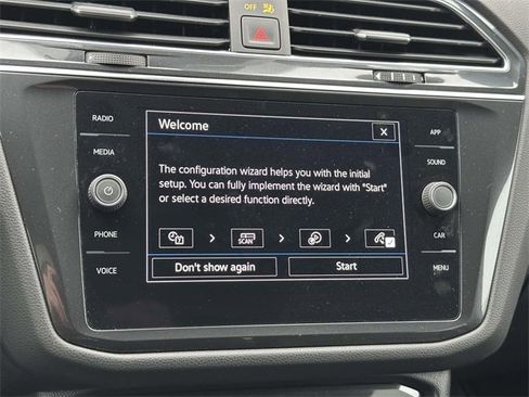 Certified 2022 Volkswagen Tiguan SE R-Line image 29