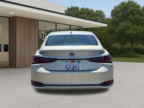 Used 2022 Lexus ES 300h w/ Premium Package FWD image 10